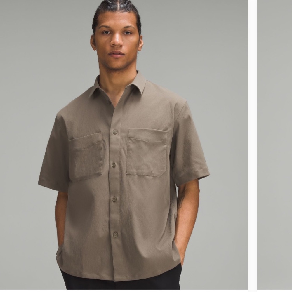 lululemon athletica Men's Casual Button Down Shirt - Taupe